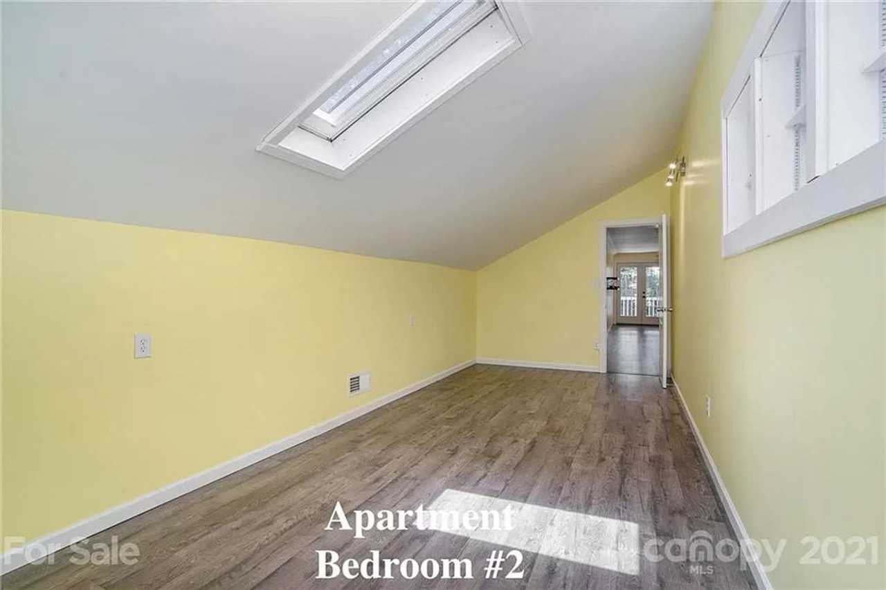 3121 Mocking Bird Ln - Photo 7 of 11