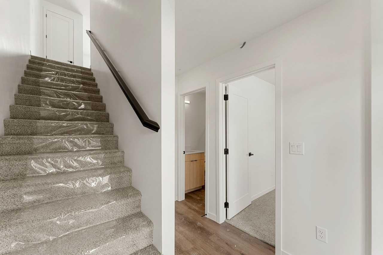 209 S 1400 W #102 - Photo 5 of 28