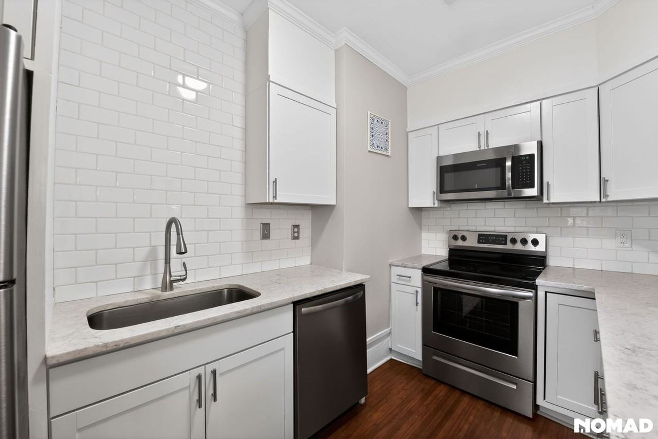 222 Providence Rd - Photo 2 of 30