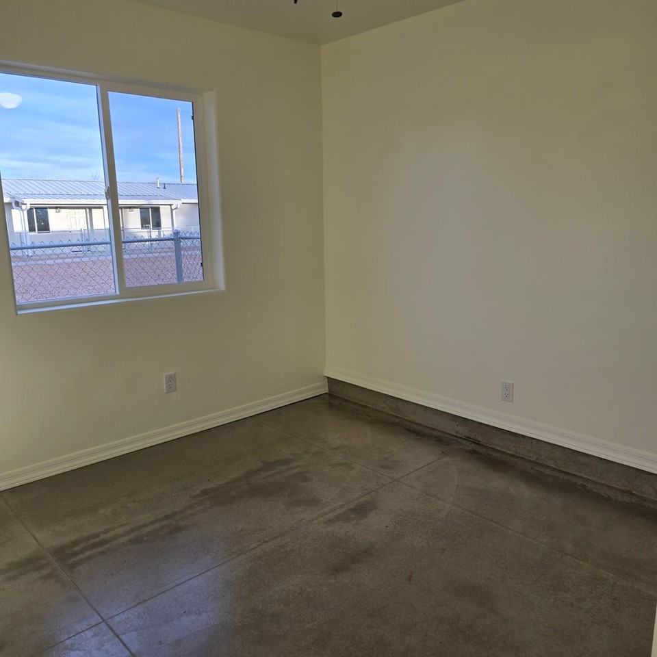 San Pedro Junction Apartments - Photo 3 of 8
