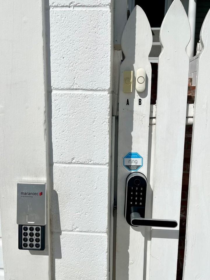 1043 Poli St - Photo 6 of 39