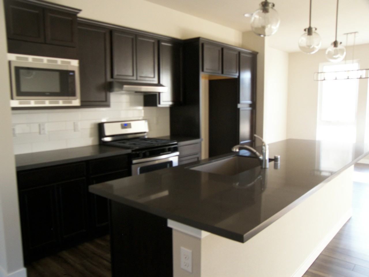 729 112th St Sw #C2 - Photo 3 of 25