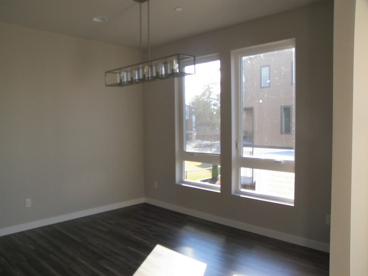 729 112th St Sw #C2 - Photo 4 of 25