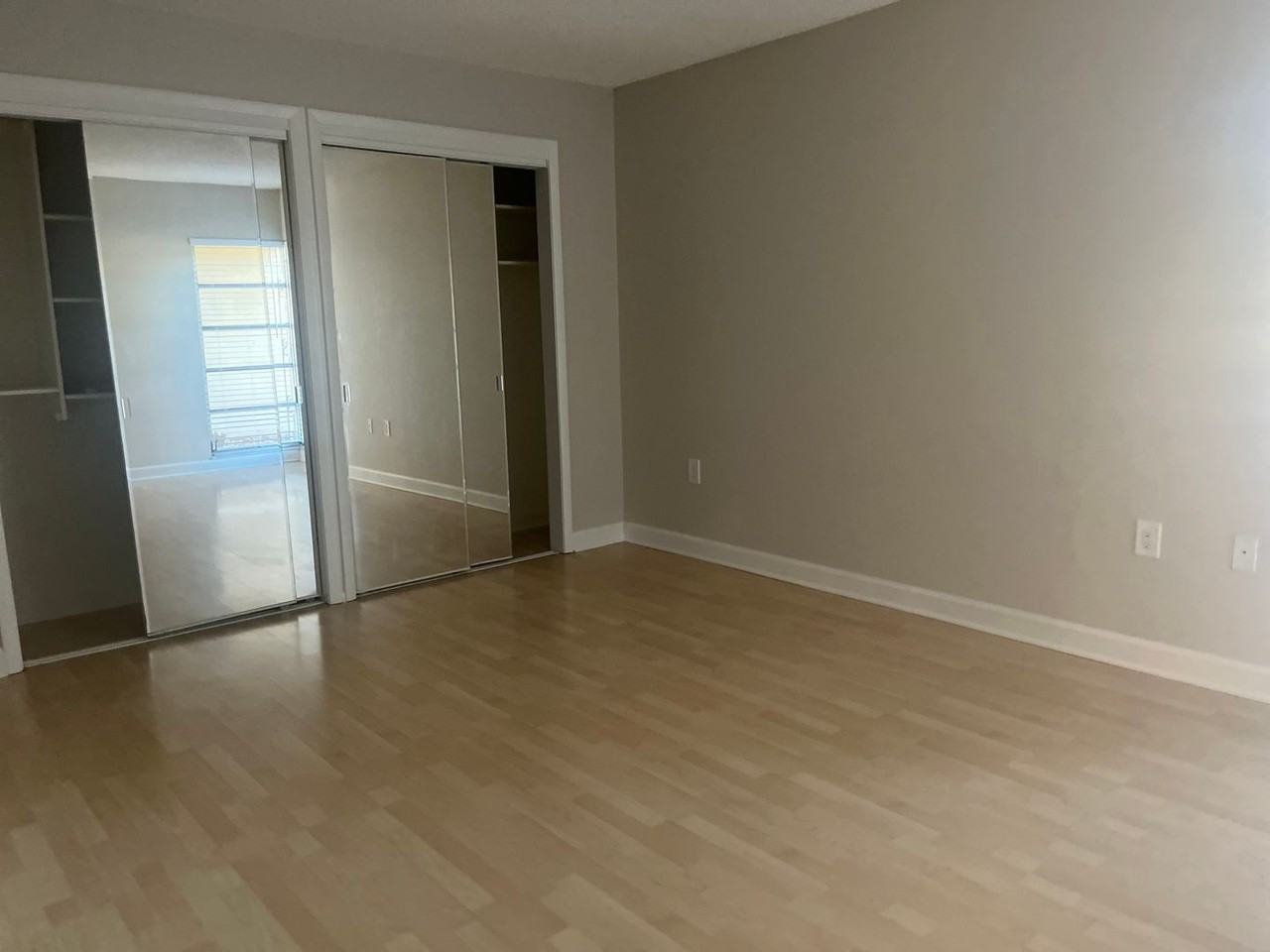 2396 Orangepointe Ave - Photo 2 of 21