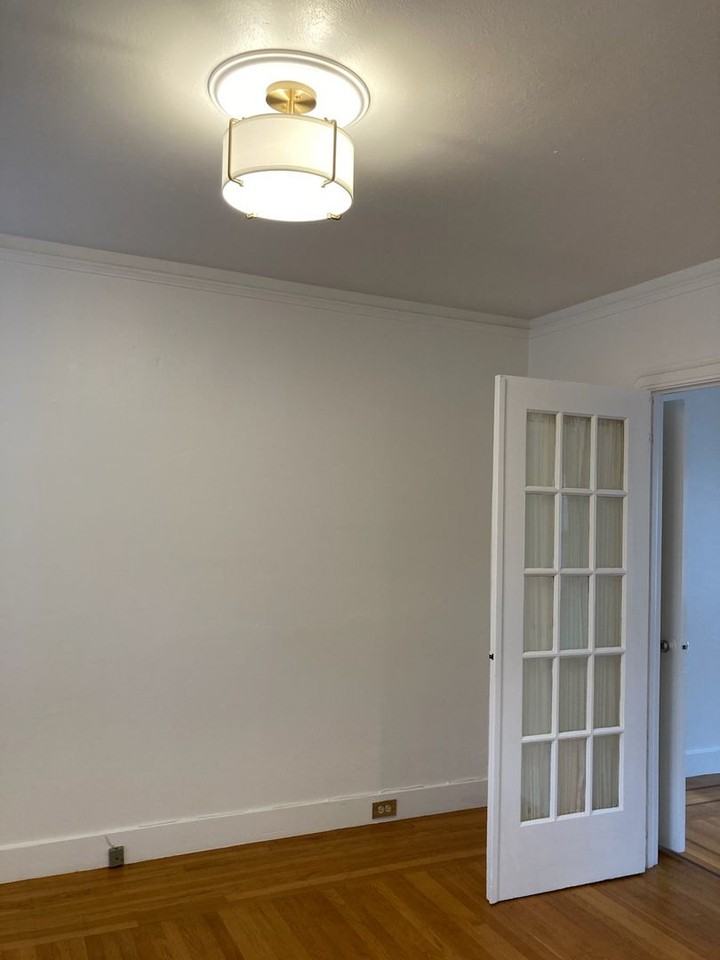 634 Spencer Ave - Photo 6 of 12