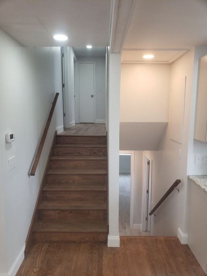 980 Rock Springs Dr - Photo 4 of 18