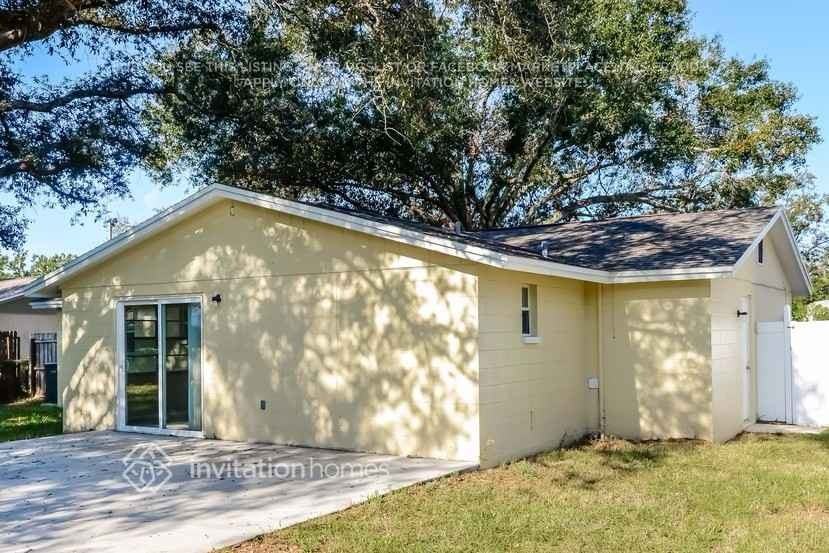 6419 Willow Wood Ct - Photo 6 of 10