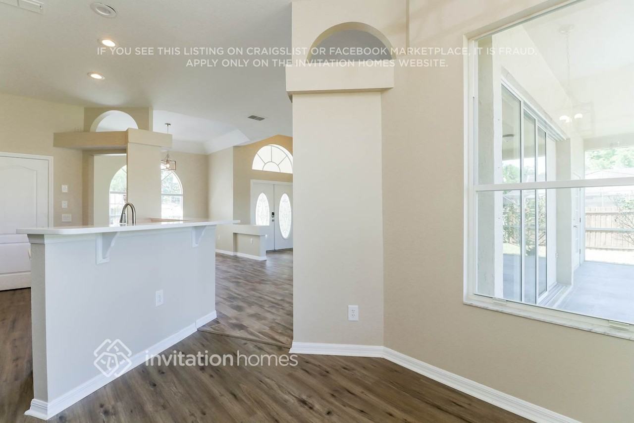 4924 Canterbury Dr - Photo 7 of 20