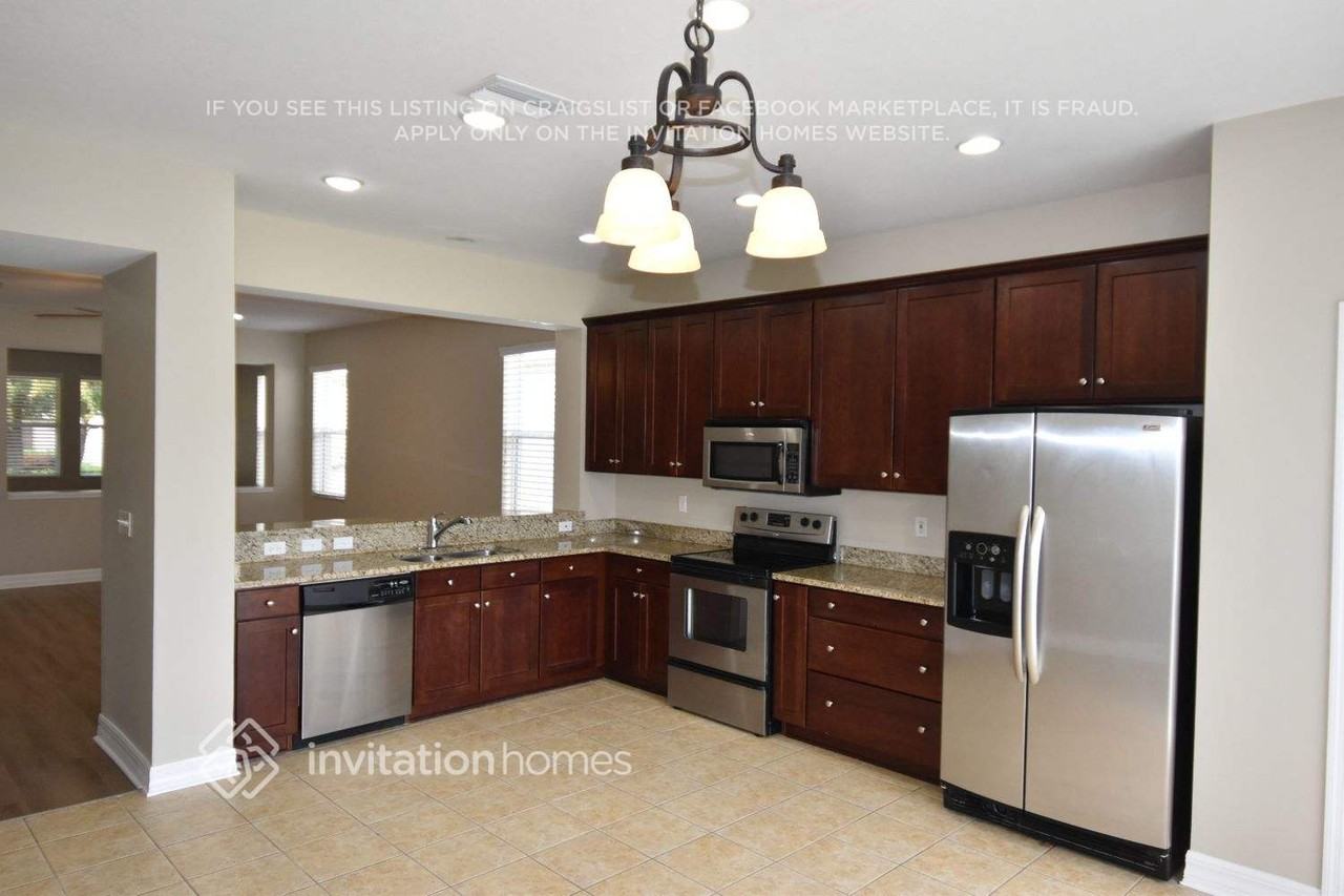 11140 Running Pine Dr - Photo 6 of 16