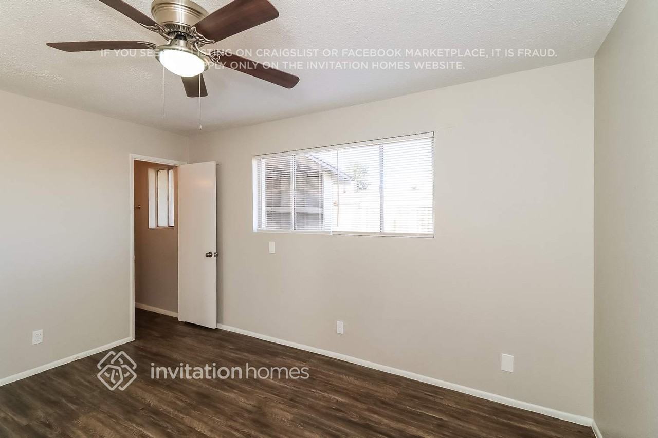 3146 W Cactus Rd - Photo 7 of 12