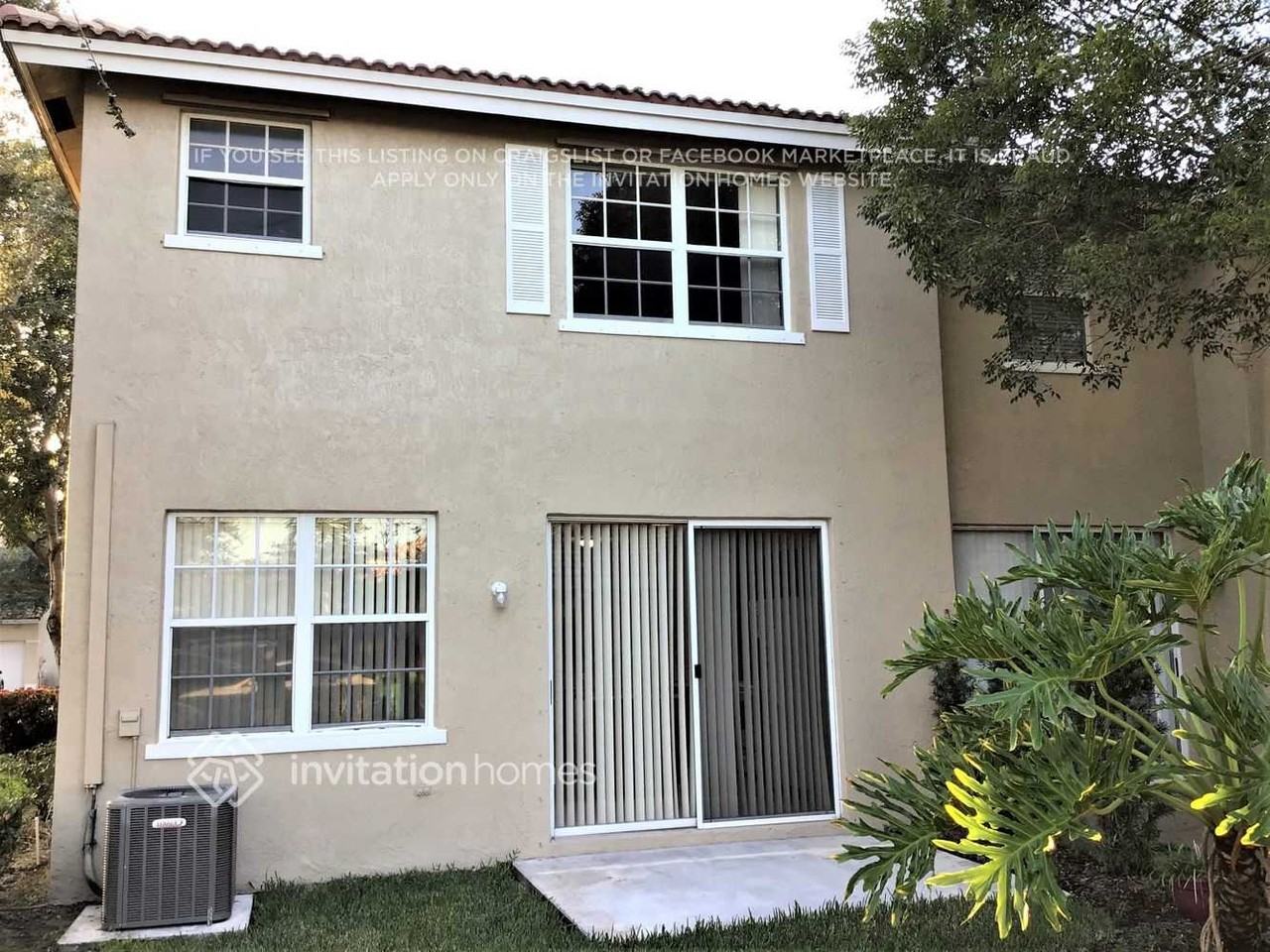 4000 Nw 91st Ter - Photo 2 of 3