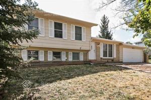 featured image of 2416 S Memphis Way