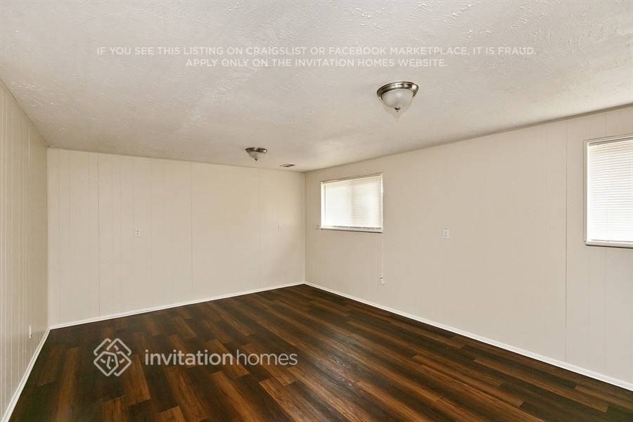 2416 S Memphis Way - Photo 4 of 16