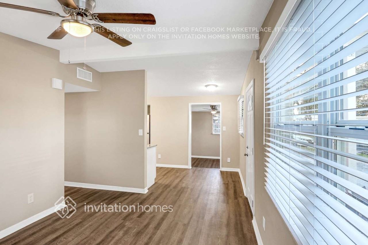 12019 103rd St - Photo 5 of 24