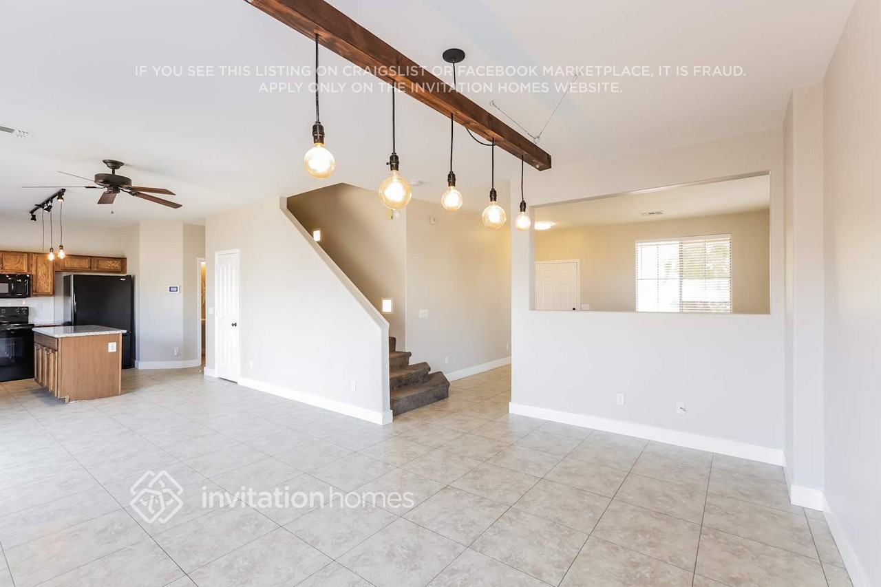 6227 S 16th Dr - Photo 5 of 14