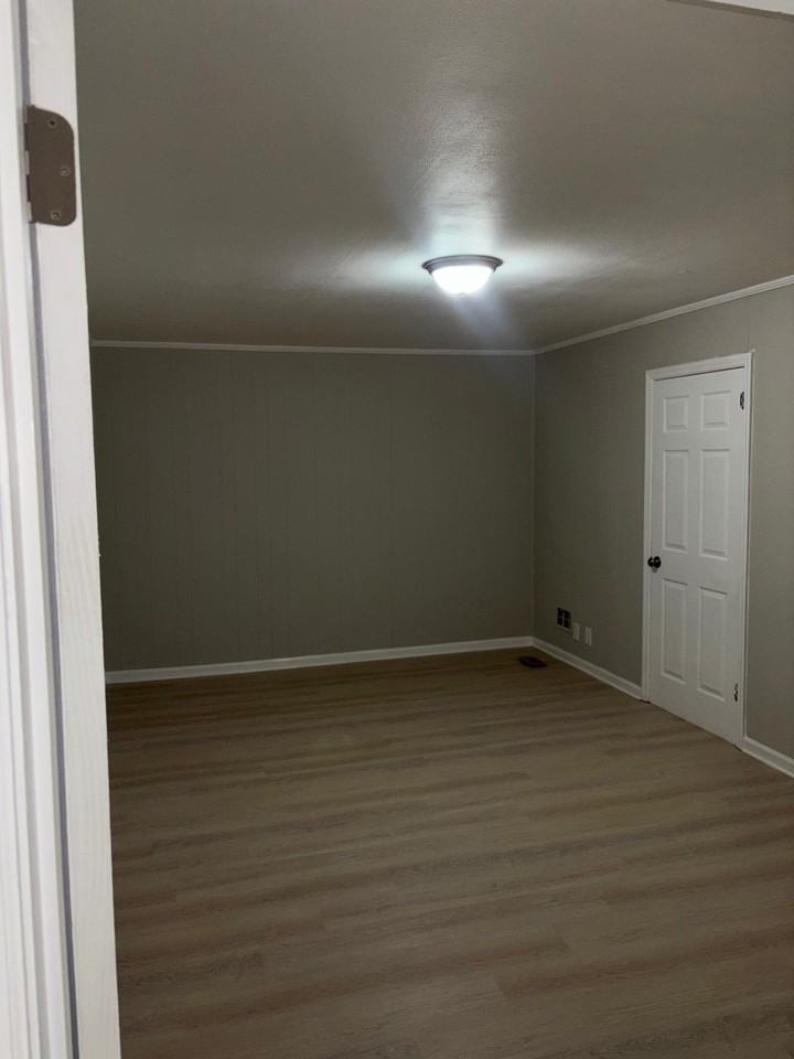 1329 Norris St #1 - Photo 5 of 15