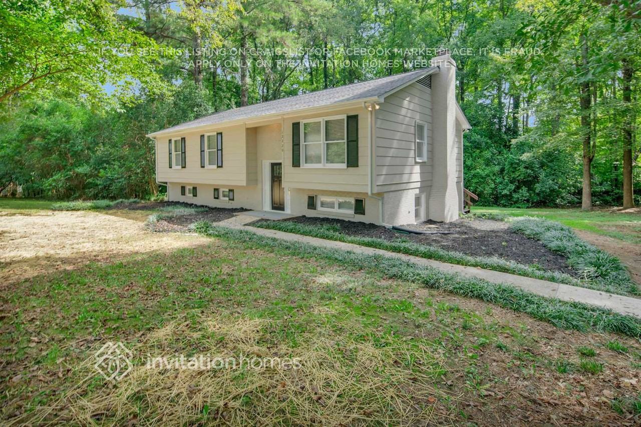 12220 Plover Dr - Photo 2 of 14