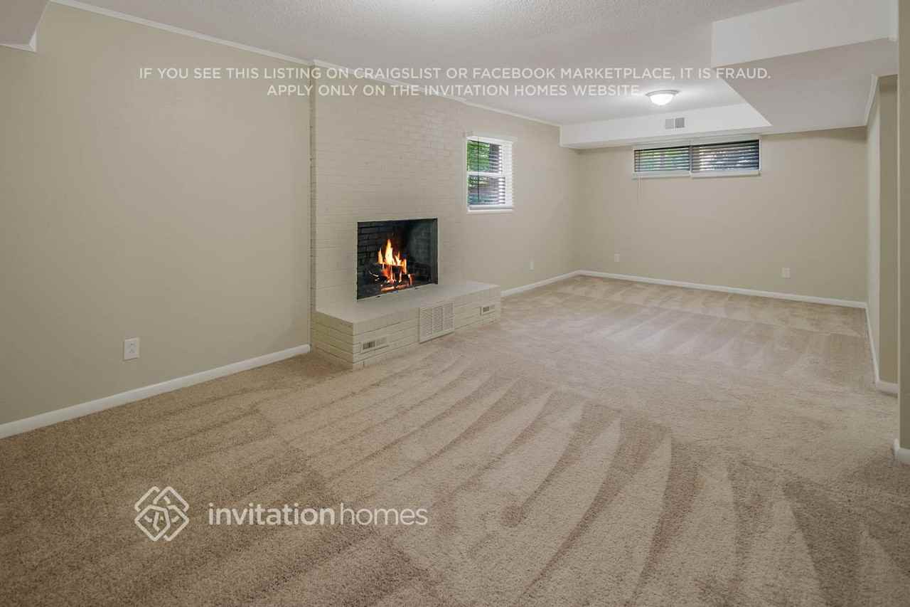 12220 Plover Dr - Photo 4 of 14