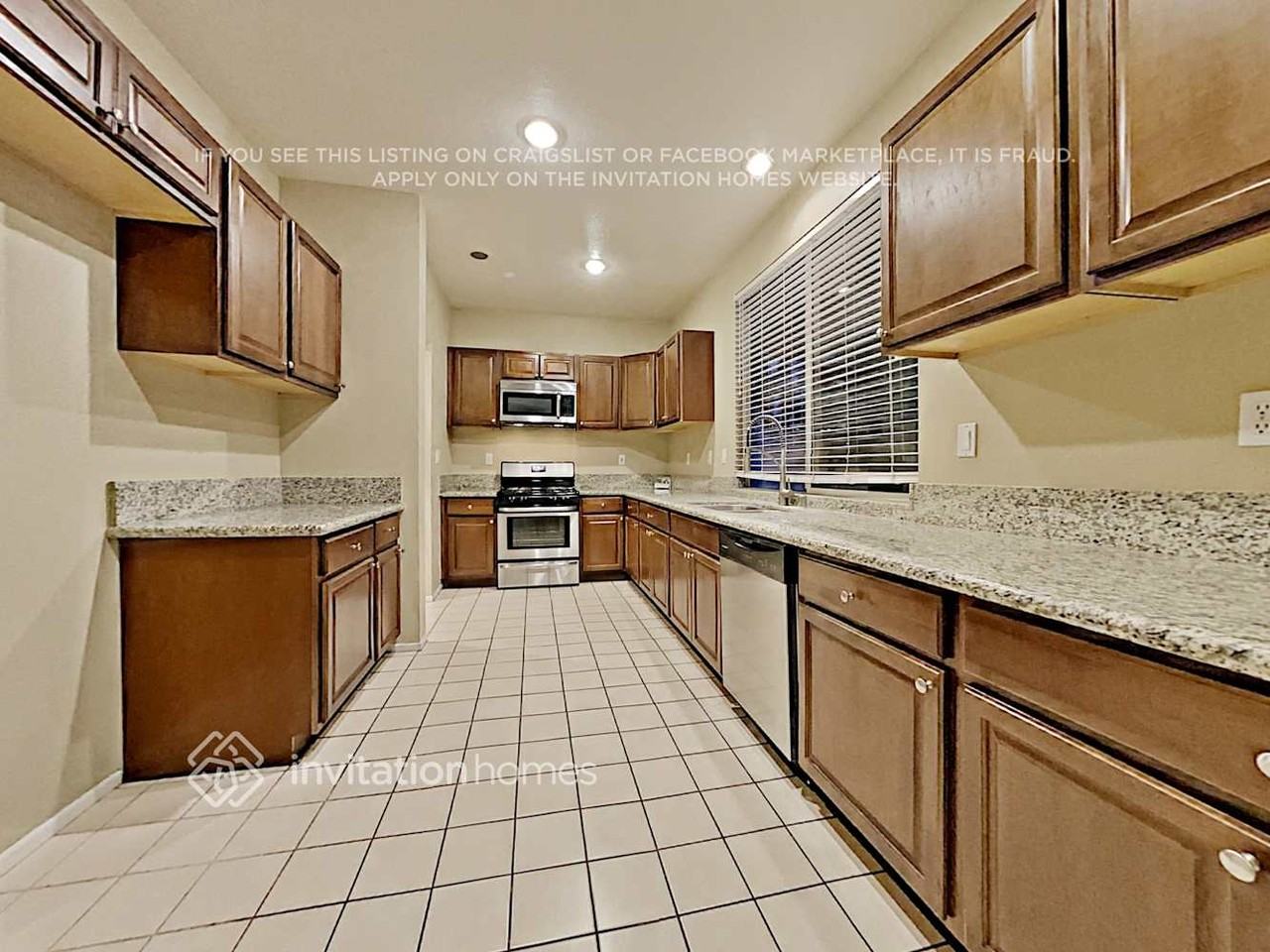 9033 Grove Ter - Photo 5 of 15