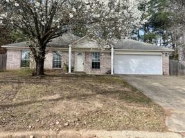 featured image of 1200 Oakview Dr #1