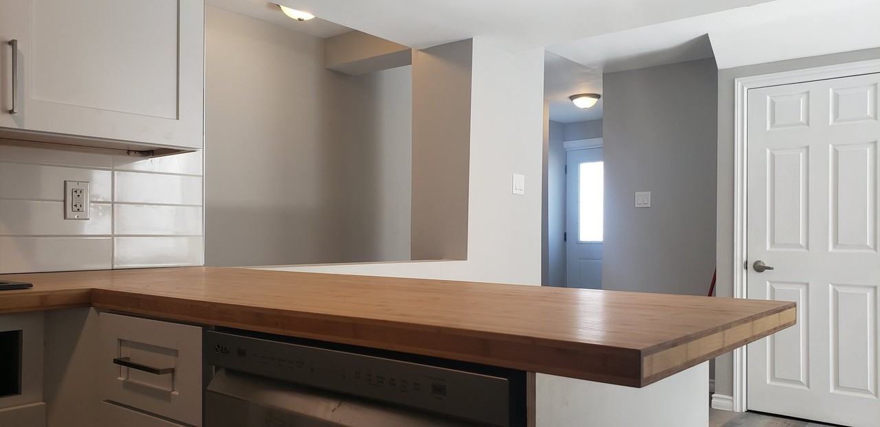 1123 Towerhill Crt - Photo 7 of 9