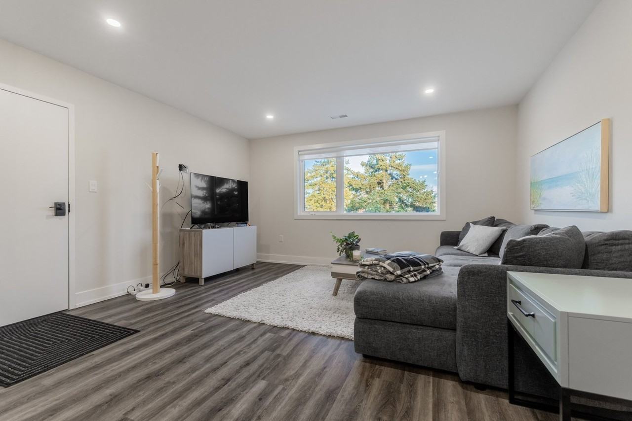 4 Virgilwood Dr - Photo 3 of 6