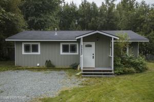 featured image of 22440 Lampert Cir