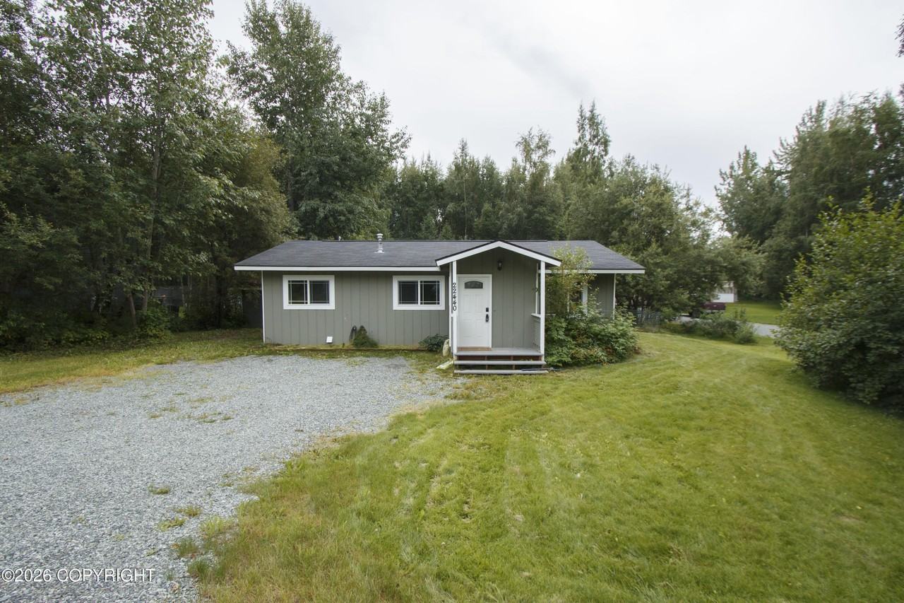 22440 Lampert Cir - Photo 2 of 33