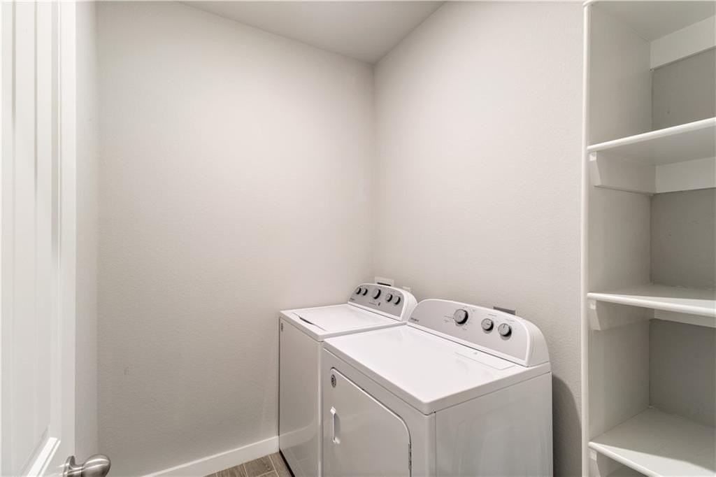 400 Barbet Dr - Photo 7 of 15