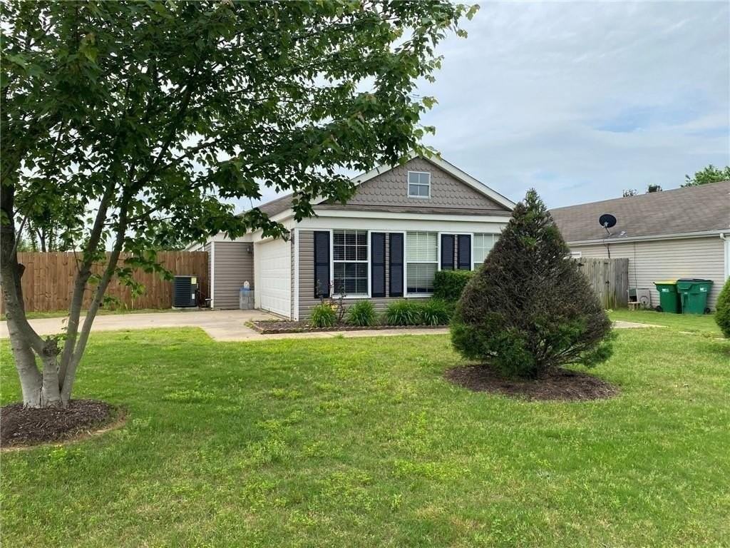 2911 Beech Ave - Photo 2 of 21