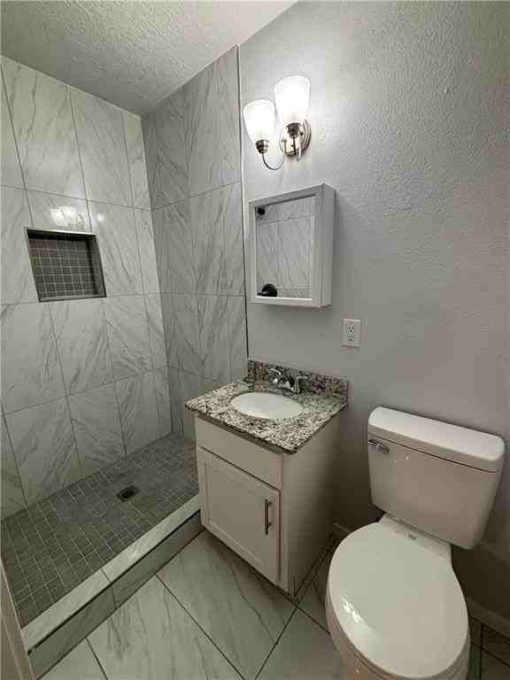 942 W Holly St #4 - Photo 6 of 6