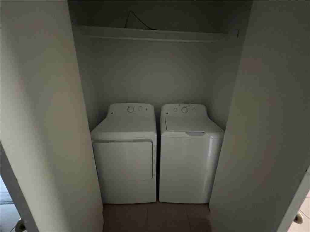 316 Erin Pl - Photo 2 of 8