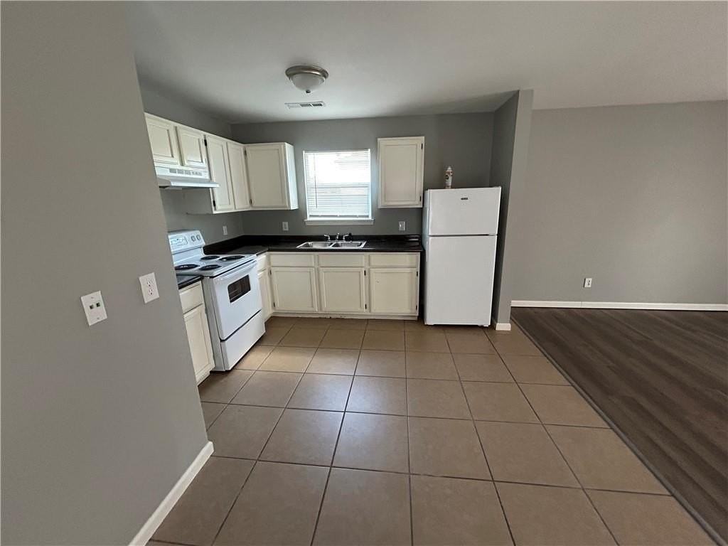 316 Erin Pl - Photo 4 of 8