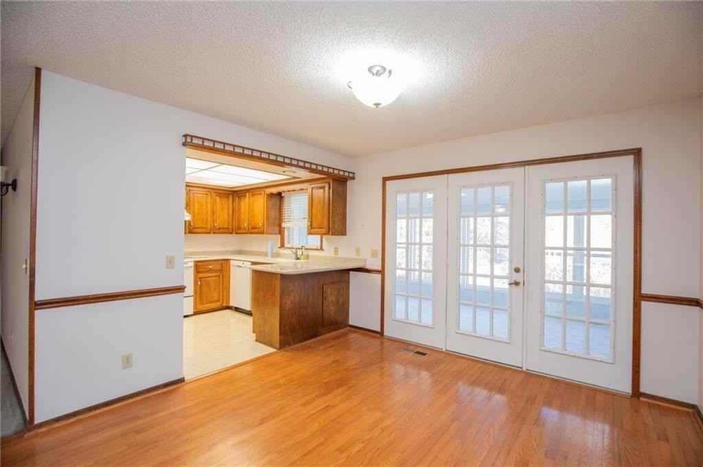 12 Deddington Dr - Photo 6 of 17