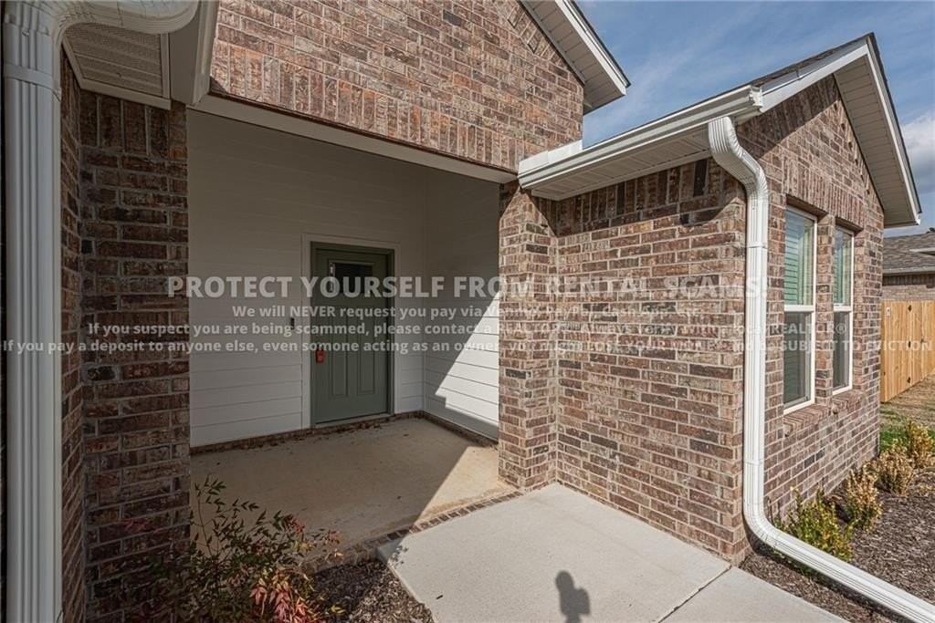 712 Picard Ave - Photo 3 of 17