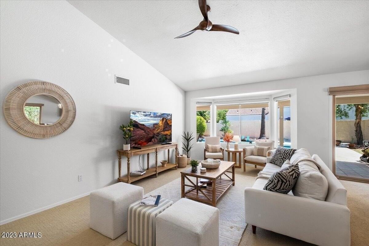 9081 E Sahuaro Dr - Photo 4 of 22