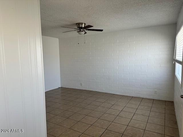 2525 N 52nd St #5 - Photo 2 of 10