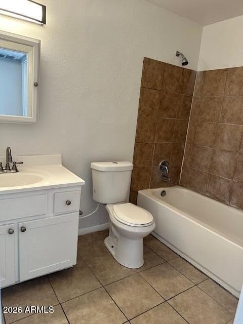2525 N 52nd St #5 - Photo 3 of 10