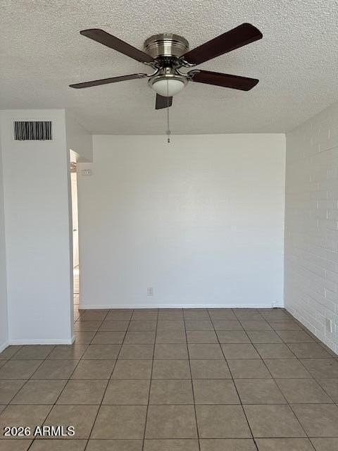 2525 N 52nd St #5 - Photo 4 of 10