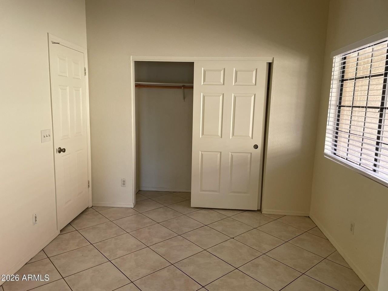 4587 W Harrison St - Photo 7 of 14