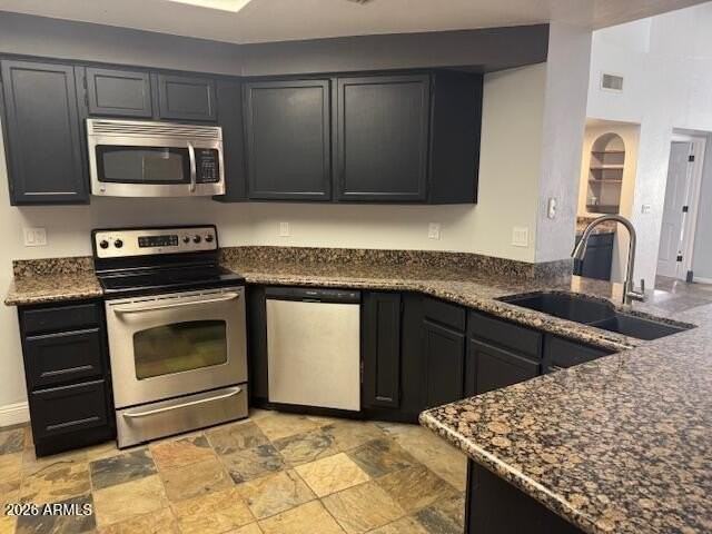 3230 E Briarwood Ter - Photo 7 of 16