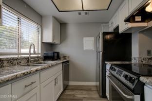 2215 W Augusta Ave Apt 104 - Photo 1 of 1