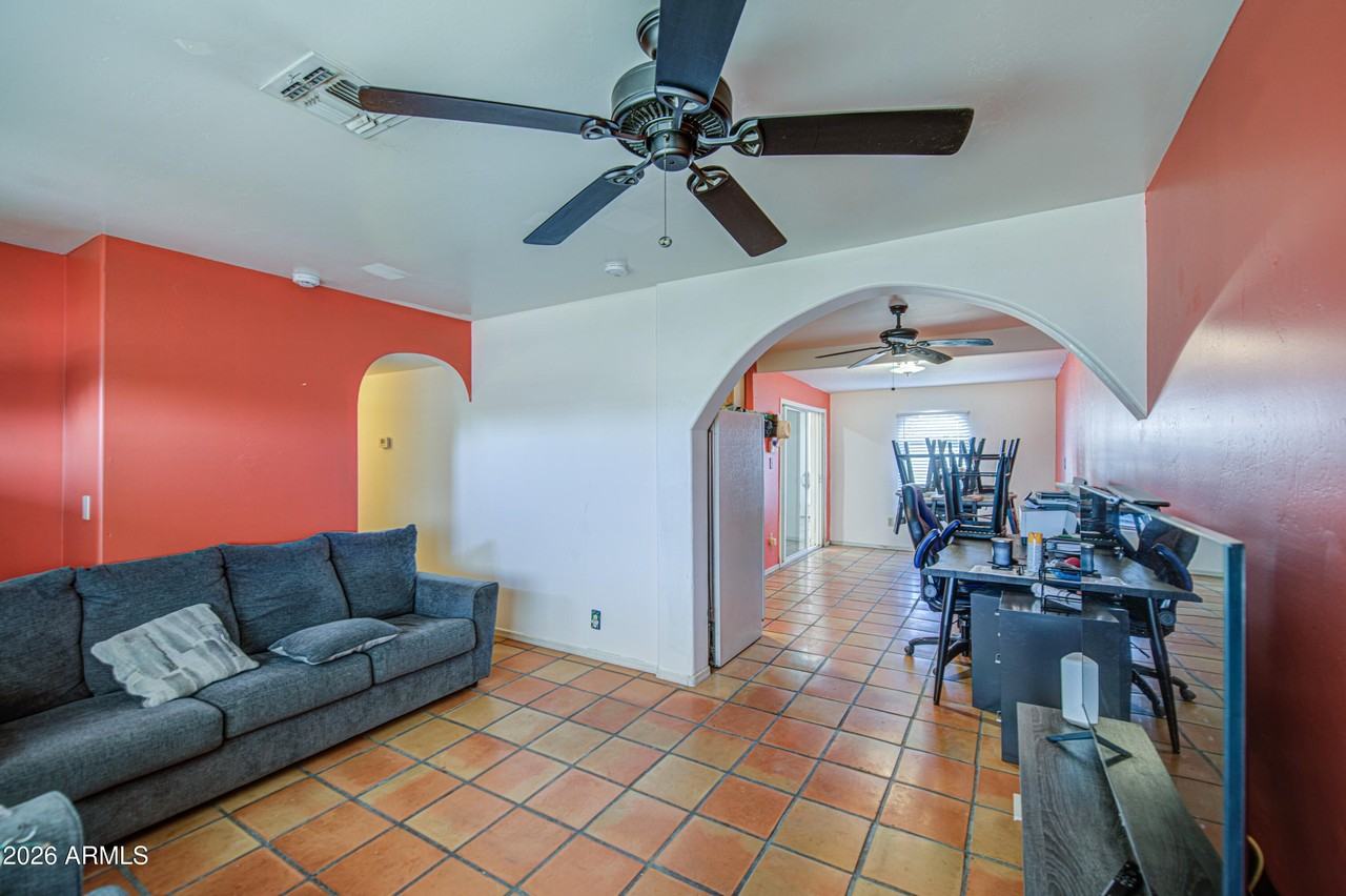 10345 N 90th Ave - Photo 2 of 12