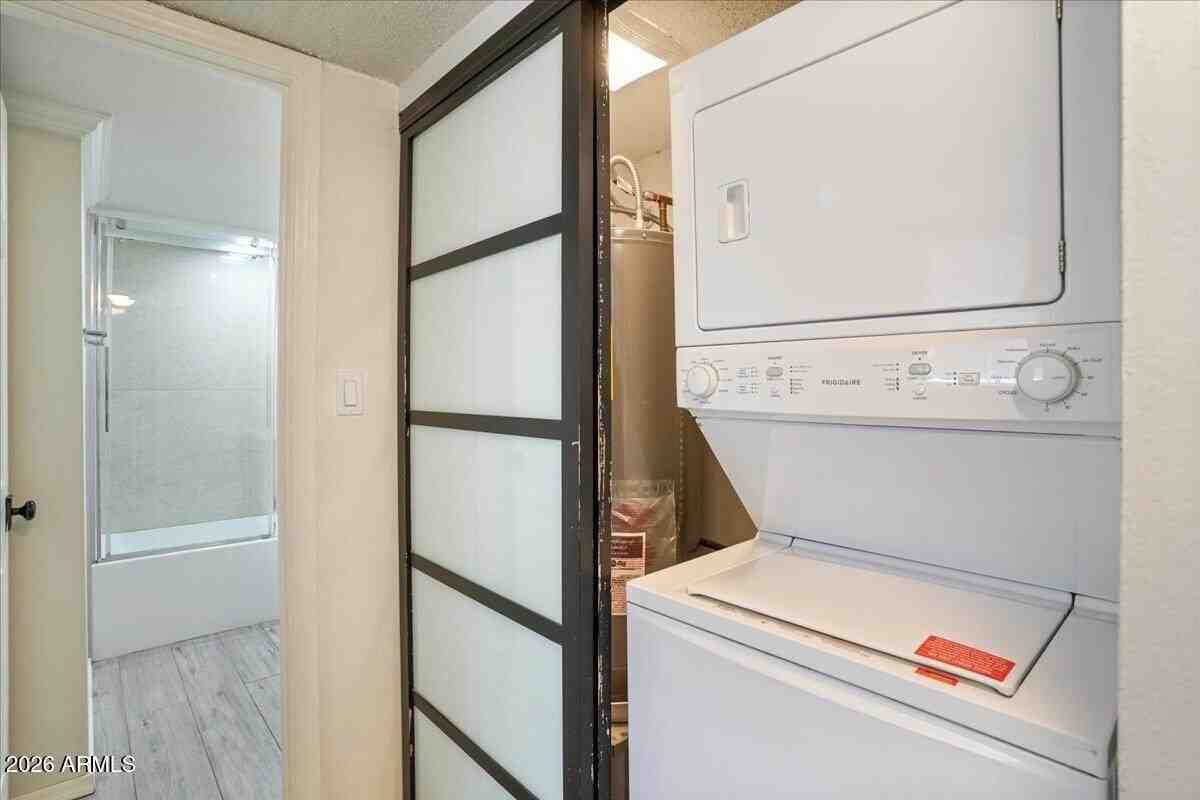 6528 N 17th Ave Apt 15 - Photo 6 of 21