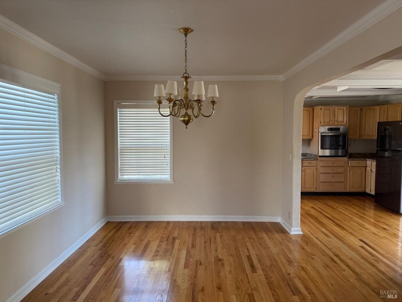 612 Codding Dr - Photo 2 of 17