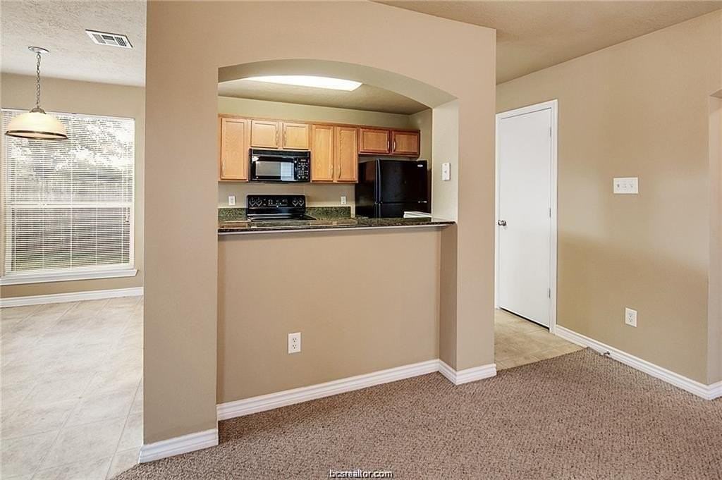 4053 Southern Trace Dr - Photo 3 of 25