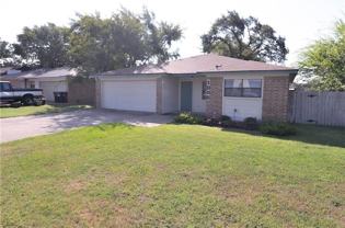 1006 Hardwood Ln - Photo 1 of 1