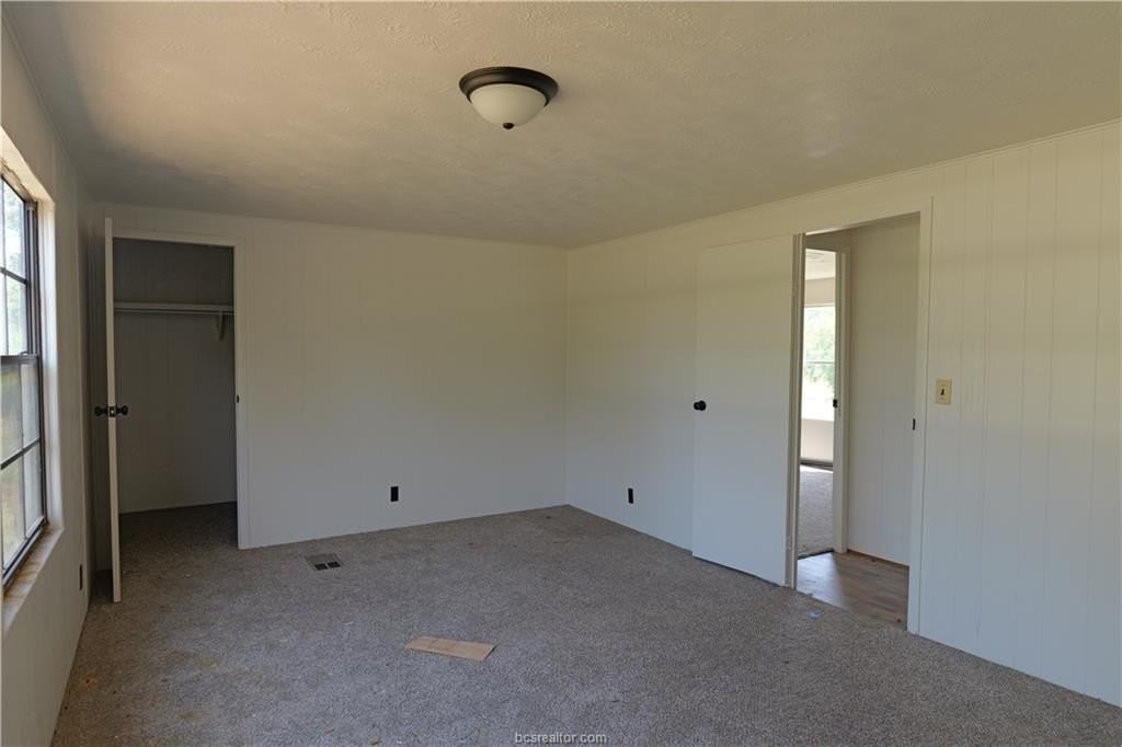 732F Rogers St - Photo 6 of 8