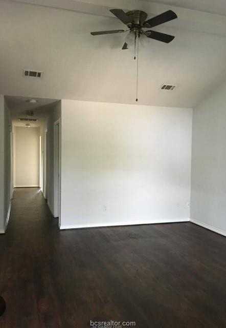 3709 Oldenburg Ln - Photo 4 of 21