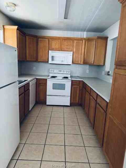 3709 Oldenburg Ln - Photo 7 of 21